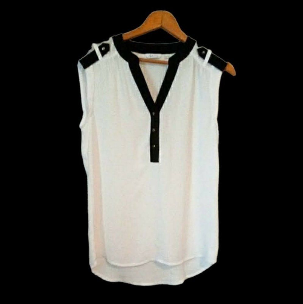 NWT Sheer Reitmans Top